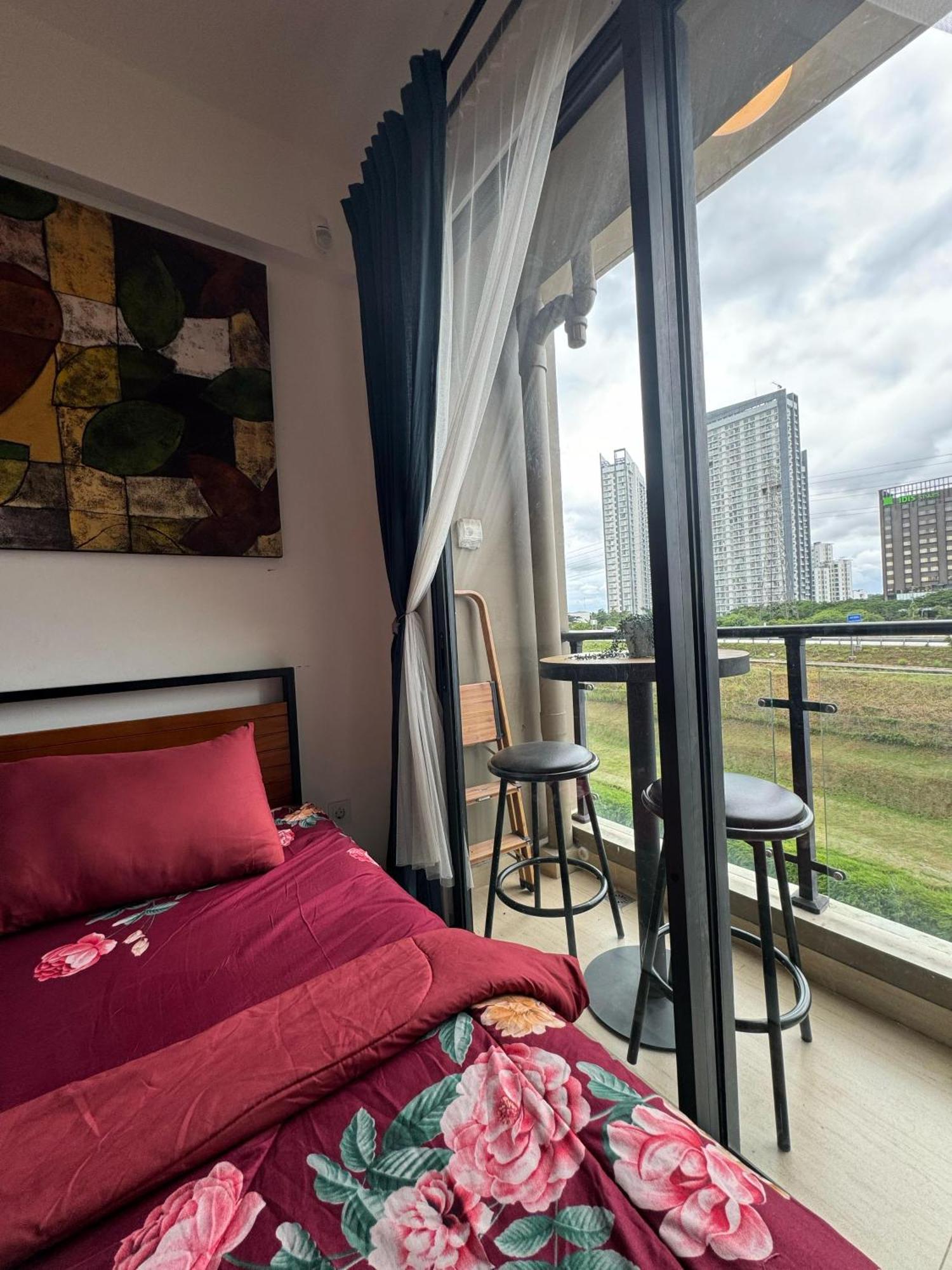 Stay N Cozy Apartemen Sky House Bsd By Sm Room Samporo Exterior foto