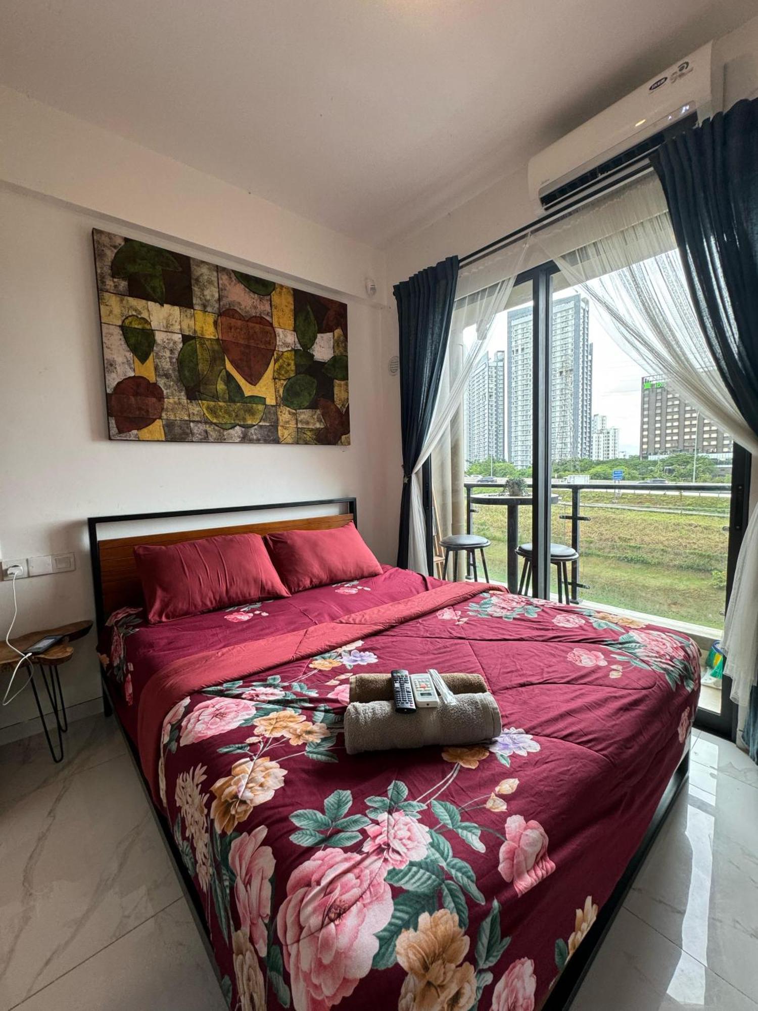 Stay N Cozy Apartemen Sky House Bsd By Sm Room Samporo Exterior foto
